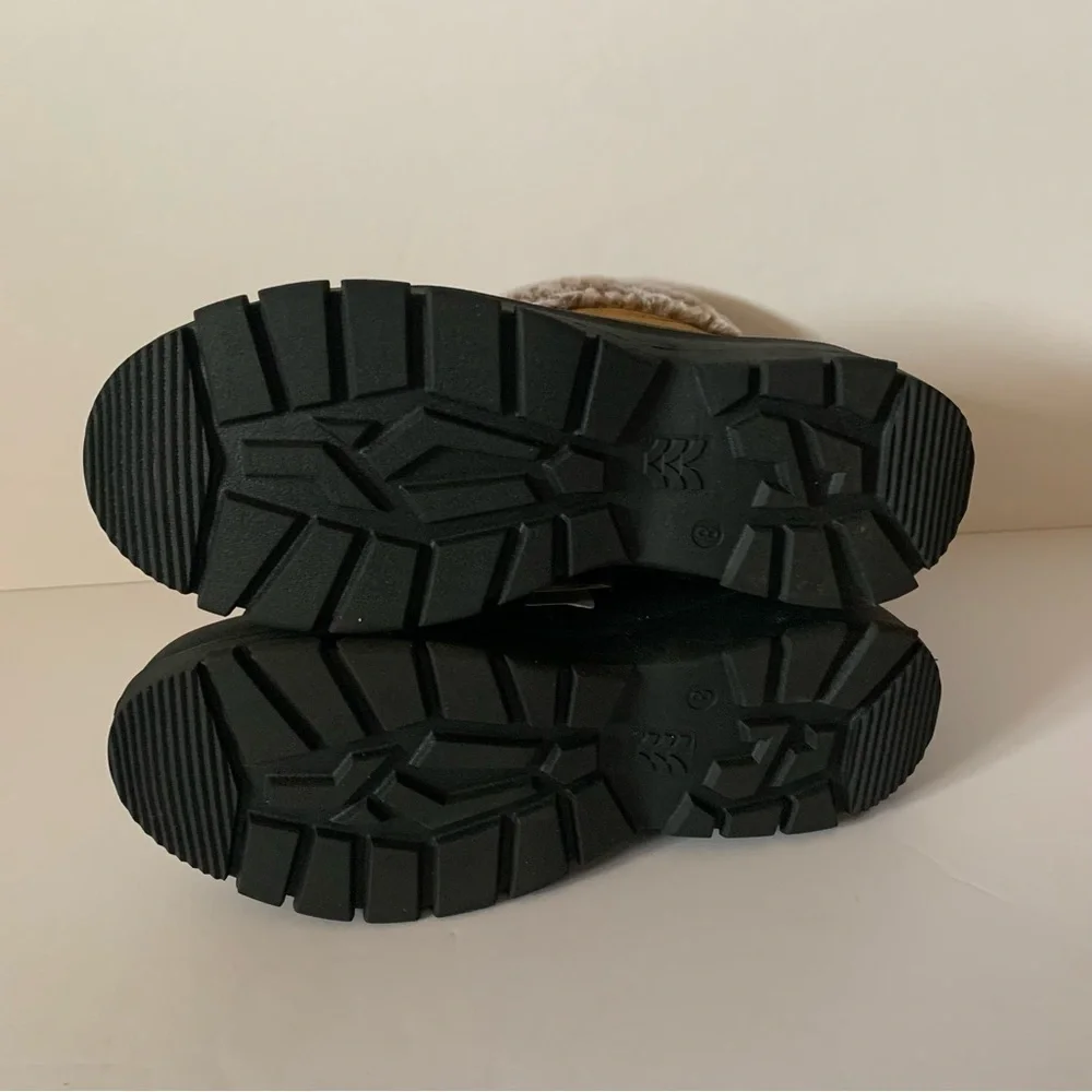 NWT. ALL IN MOTION Women's Tan Winter Boots